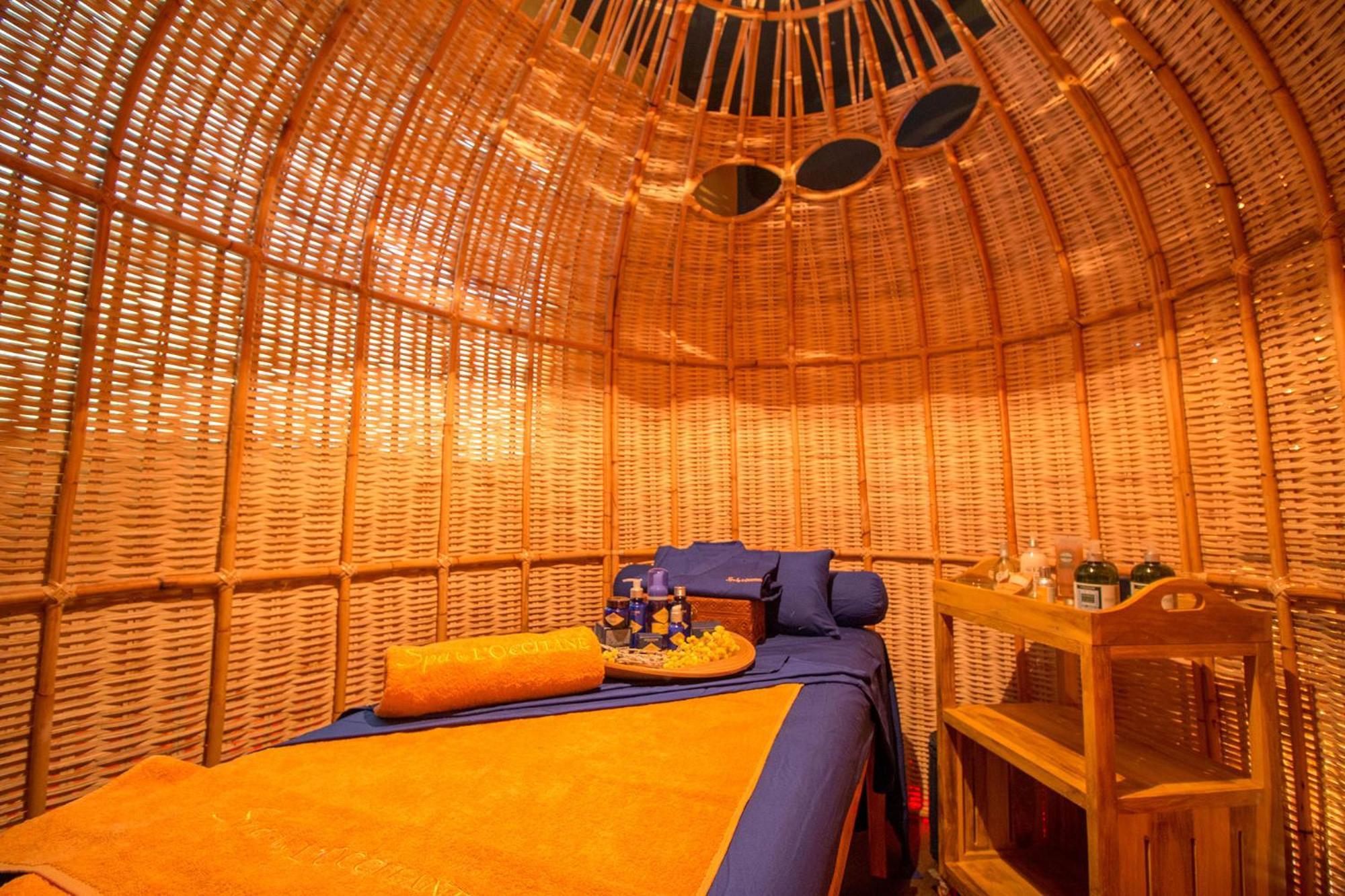 Kupu Kupu Jimbaran Beach Hotel & Spa By L'Occitane Екстер'єр фото